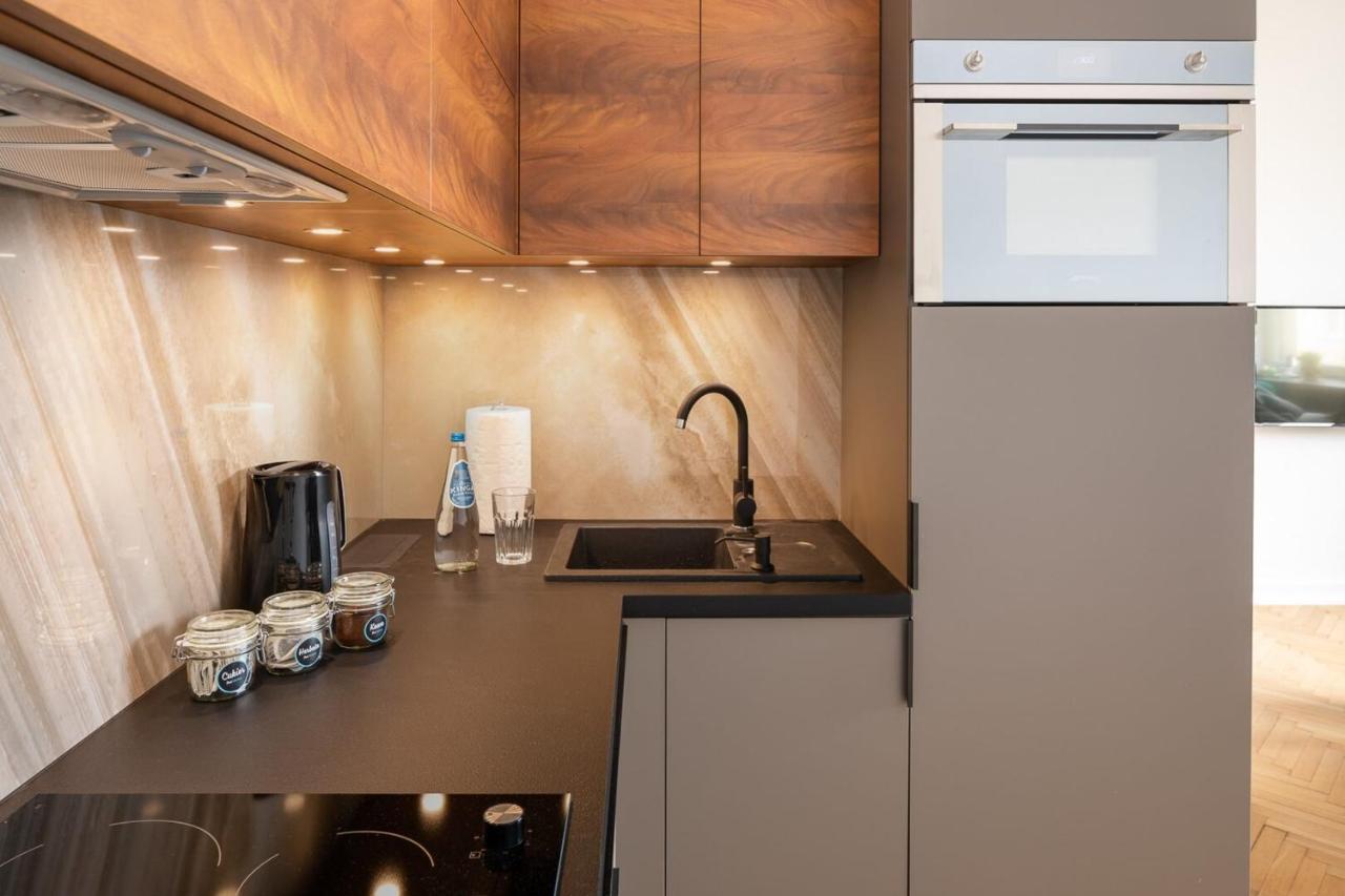 Rent Like Home - Wilcza 58 Varşova Dış mekan fotoğraf