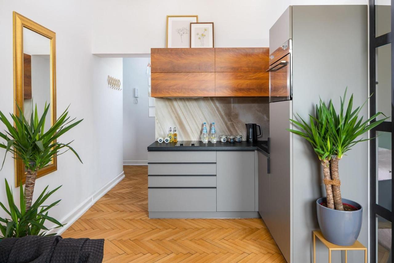 Rent Like Home - Wilcza 58 Varşova Dış mekan fotoğraf